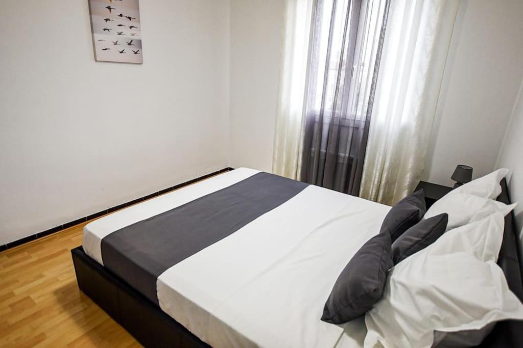Appartement T3 Parking A 5 Minutes A Pied Du Stade Velodrome Marsella Exterior foto