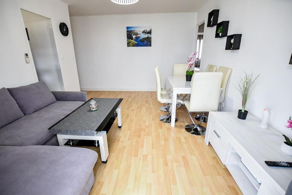 Appartement T3 Parking A 5 Minutes A Pied Du Stade Velodrome Marsella Exterior foto